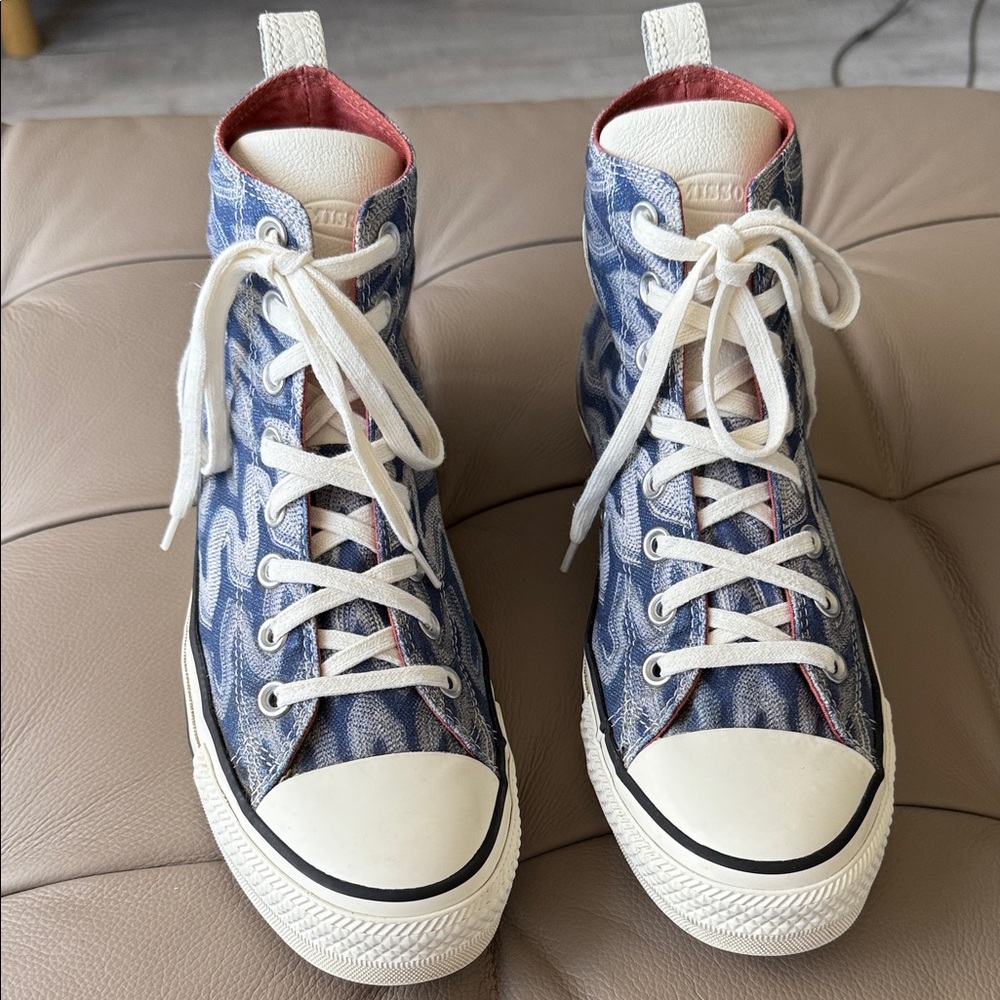 Converse Missoni women Blue and White Wave Pattern High-Tops size 10.